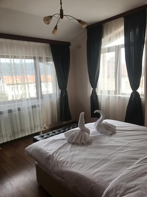Valevitsata Guesthouse Razlog Exterior photo